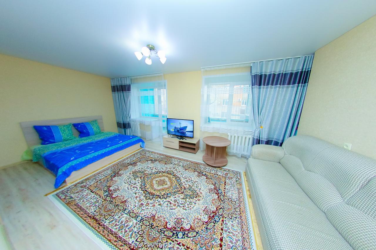 Apart On Slavskogo 14 Ustʼ-Kamenogorsk エクステリア 写真